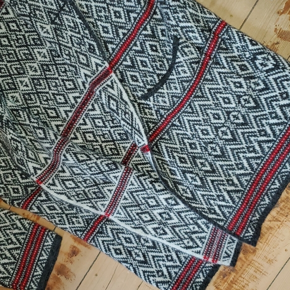 Aspen Sweater - Picture 3 of 5